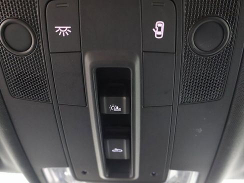 Used 2021 Audi Q3 2.0T Premium image 8