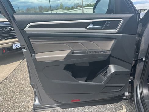 Used 2022 Volkswagen Atlas SE AWD/4WD image 13