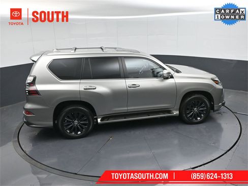 Used 2023 Lexus GX 460 Luxury image 44
