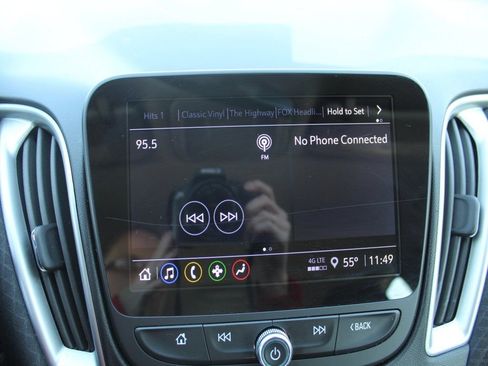 Used 2023 Chevrolet Malibu LT FWD image 6