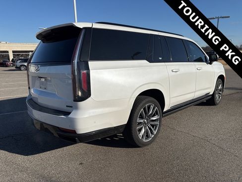 Used 2022 Cadillac Escalade ESV Sport w/ Touring Package image 4