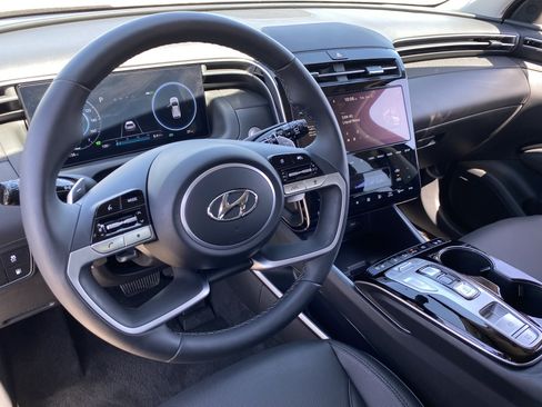 Used 2024 Hyundai Tucson Limited AWD/4WD image 18