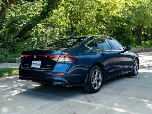 Used 2023 Honda Accord EX-L image 9