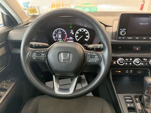 Used 2024 Honda CR-V EX image 11