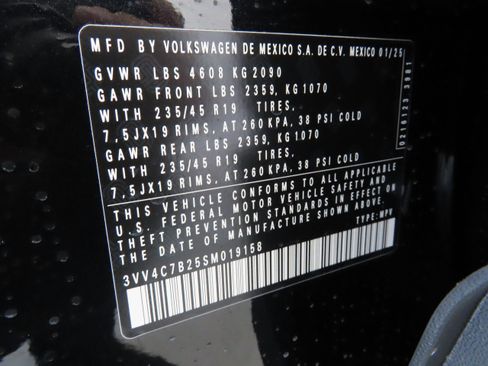 New 2025 Volkswagen Taos SEL image 29