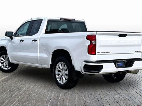 Used 2019 Chevrolet Silverado 1500 Custom w/ Custom Value Package AWD/4WD image 6
