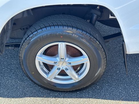 Used 2013 Toyota Tacoma 2WD Access Cab image 19