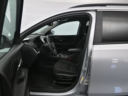 Used 2022 GMC Terrain SLE w/ Driver Convenience Package FWD image 19