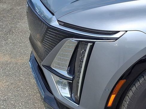 Certified 2024 Cadillac Lyriq Tech w/ Driver Assist Package RWD image 30