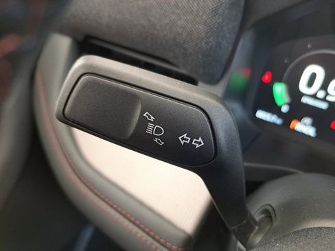 Certified 2025 Ford Explorer Active image 19