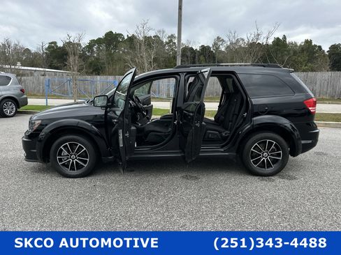 Used 2018 Dodge Journey SE w/ Connectivity Group image 30