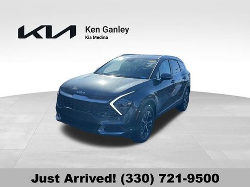 Certified 2024 Kia Sportage EX image 1
