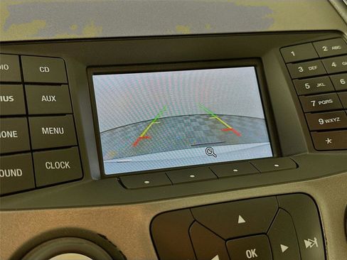 Used 2018 Ford Taurus SE FWD image 6