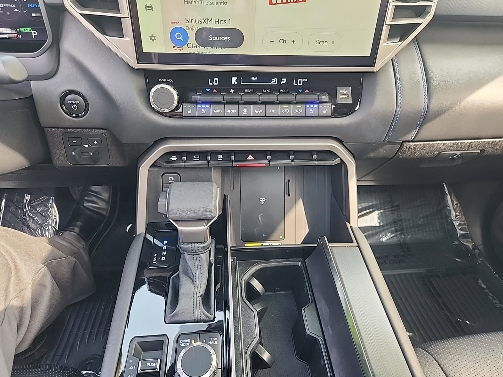 Used 2026 Toyota Sequoia Platinum AWD/4WD image 27