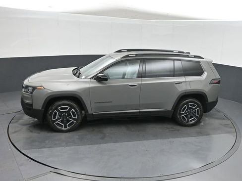 New 2026 Jeep Cherokee Laredo AWD/4WD image 34