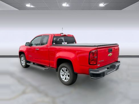 Used 2015 Chevrolet Colorado LT w/ Luxury Package image 3