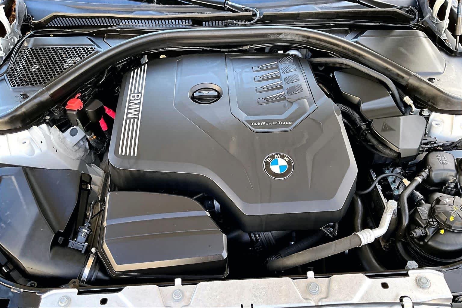 Used 2023 BMW 330i Sedan w/ M Sport Package RWD image 33