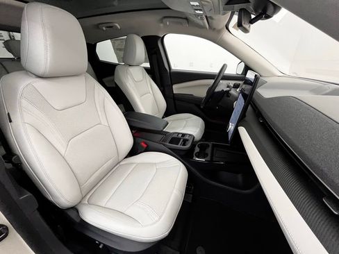 New 2026 Ford Mustang Mach-E Premium image 29