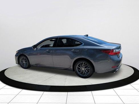 Used 2018 Lexus ES 350 w/ Premier Package image 5