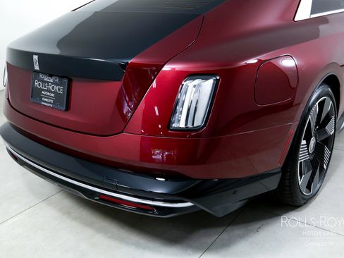 Certified 2024 Rolls-Royce Spectre w/ Spectre Launch Package image 40
