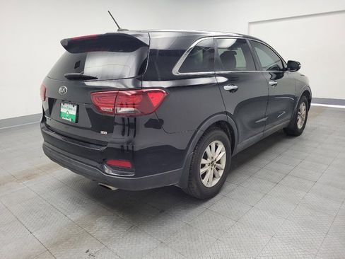 Used 2019 Kia Sorento FWD image 9