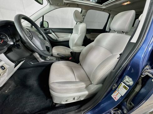Used 2014 Subaru Forester 2.5i Premium w/ All-Weather Package AWD/4WD image 24