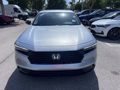 Used 2025 Honda Accord SE image 2