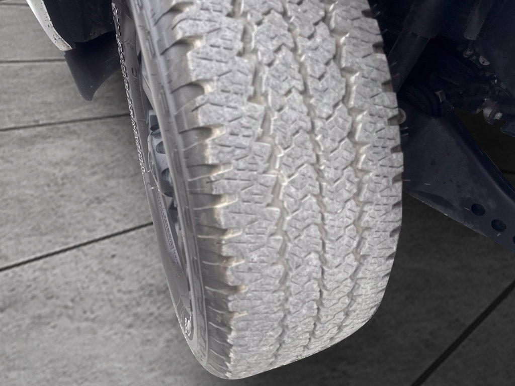 Used 2025 RAM 2500 Big Horn AWD/4WD image 34