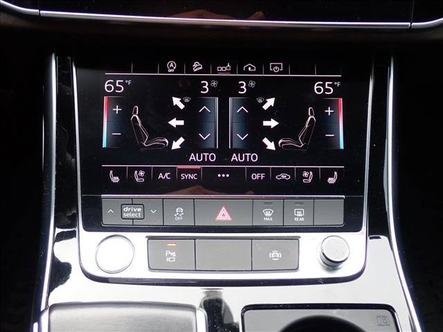 Used 2020 Audi Q8 Premium Plus w/ Premium Plus Package AWD/4WD image 12