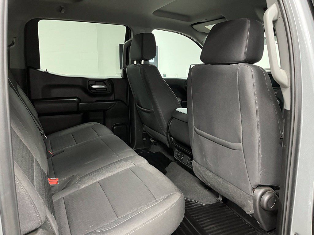 Used 2024 Chevrolet Silverado 1500 Custom w/ Dark Appearance Package AWD/4WD image 51