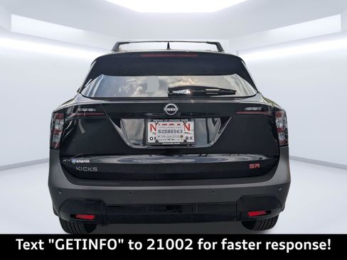 Used 2026 Nissan Kicks SR FWD image 5