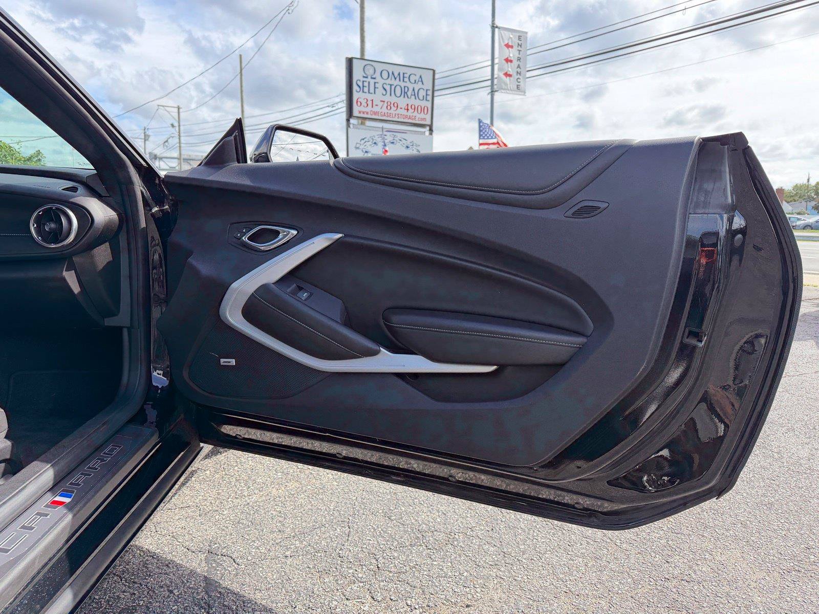 Used 2016 Chevrolet Camaro LT RWD image 16