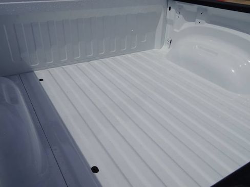 New 2026 RAM 1500 Express AWD/4WD image 10