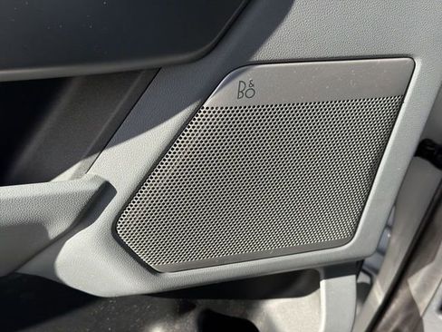 Certified 2022 Ford F150 XLT w/ Equipment Group 302A High image 24