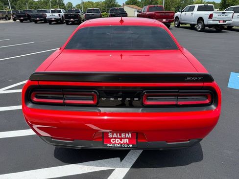 Used 2015 Dodge Challenger SRT Hellcat RWD image 5