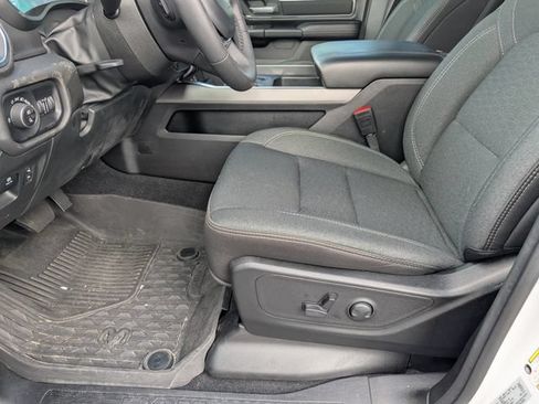 Used 2025 RAM 1500 Big Horn AWD/4WD image 13