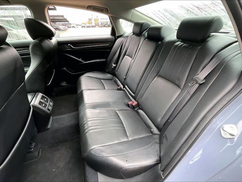 Used 2022 Honda Accord Touring image 18