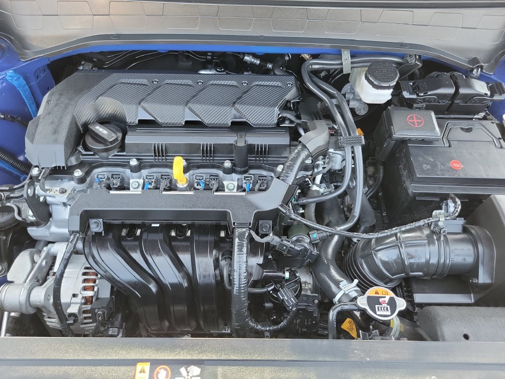 Used 2023 Hyundai Venue Limited FWD image 28