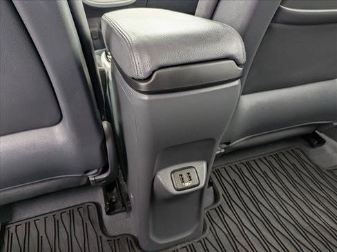 Used 2019 Chevrolet Bolt Premier w/ Infotainment Package image 18