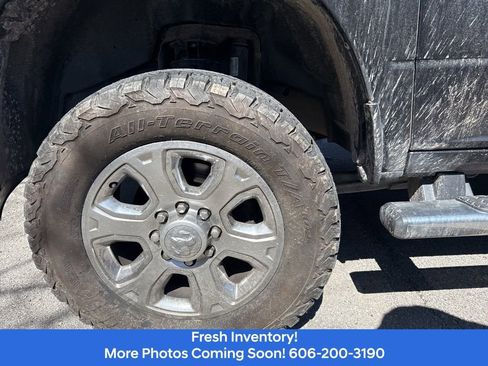 Used 2016 RAM 2500 Tradesman w/ Chrome Appearance Group AWD/4WD image 10