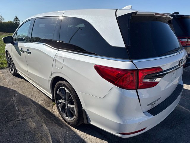 Used 2023 Honda Odyssey Elite image 3