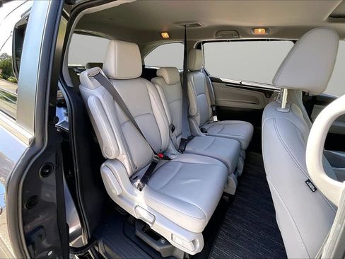 Used 2024 Honda Odyssey EX-L image 24