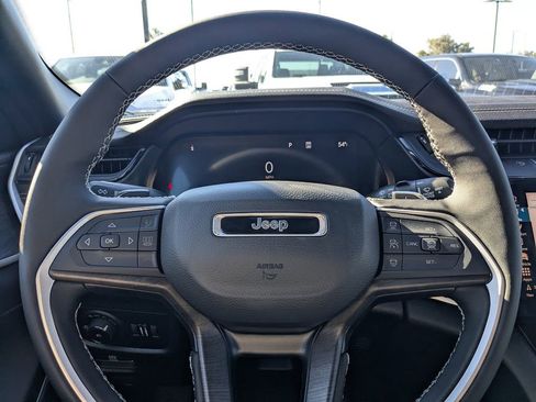 New 2026 Jeep Grand Cherokee Limited RWD image 22