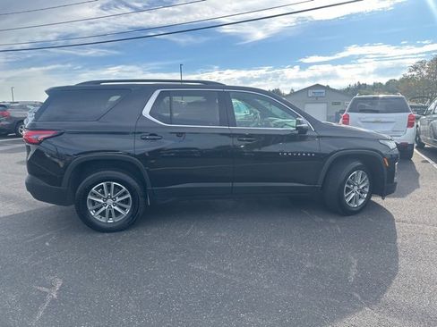 Used 2023 Chevrolet Traverse LT image 8