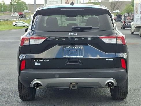 Used 2022 Ford Escape Titanium w/ Titanium Elite Package AWD/4WD image 5