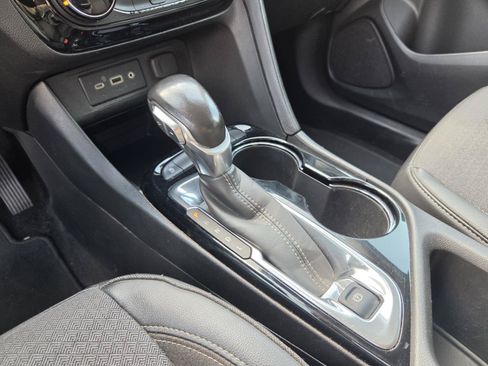 Used 2020 Buick Encore GX Preferred FWD image 23