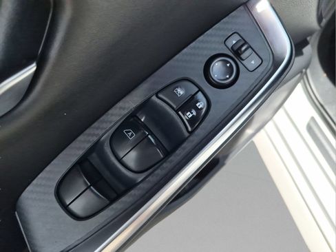 Certified 2022 Nissan Sentra SR w/ Midnight Edition FWD image 18