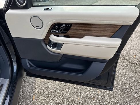 Used 2019 Land Rover Range Rover Long Wheelbase Supercharged image 14
