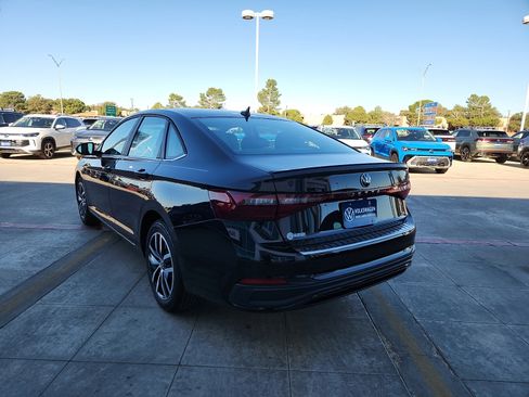 New 2026 Volkswagen Jetta SE image 5