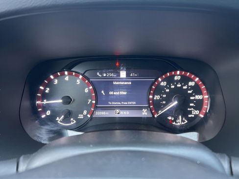 Used 2022 Nissan Frontier PRO-4X image 25